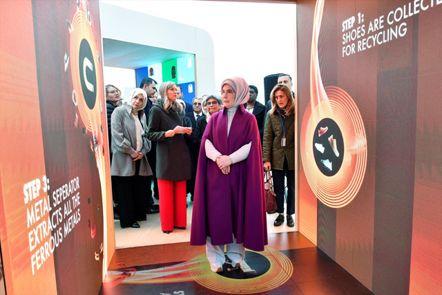 Emine Erdoğan, BM'deki "Sıfır Atık Enstelasyon Sergisi"ni ziyaret etti - Resim: 1