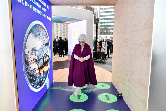 Emine Erdoğan, BM'deki "Sıfır Atık Enstelasyon Sergisi"ni ziyaret etti - Resim: 3