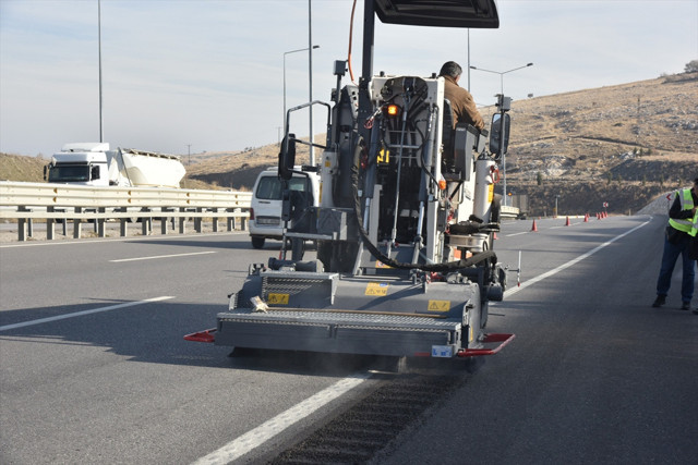 Bakan Uraloğlu, "trafik güvenliği"ne yönelik paylaşım yaptı - Resim: 0