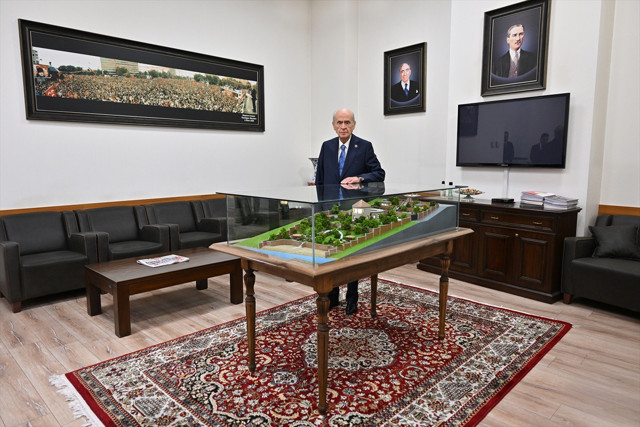 Bahçeli'nin Ahlat'ta inşa ettirdiği Emir Bayındır Yerleşkesi Devlet Bey Konağı'nın yapımı tamamlandı - Resim: 1