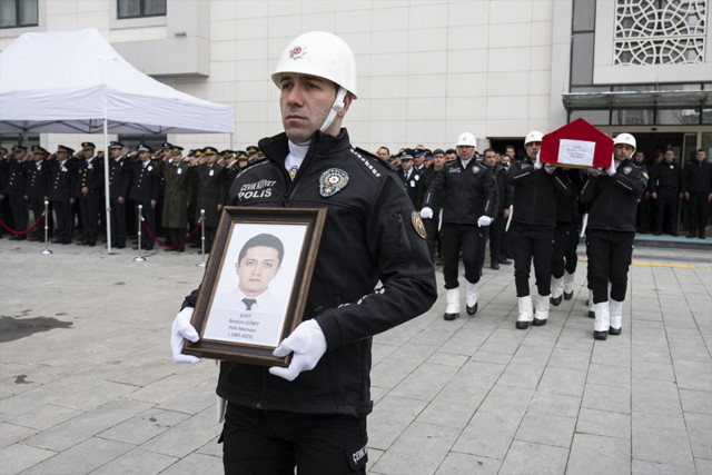 Şehit polis memuru İbrahim Güney için tören düzenlendi - Resim: 0