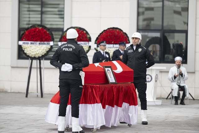 Şehit polis memuru İbrahim Güney için tören düzenlendi - Resim: 1