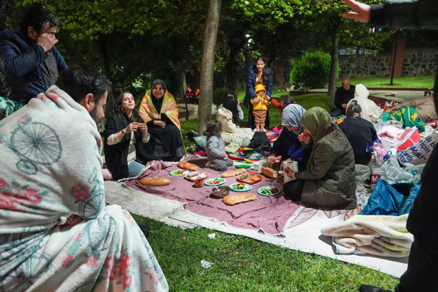 İstanbul'daki depremin teknik analizi: AFAD yayınladı,15 kilometrelik segment kırıldı - Resim: 1