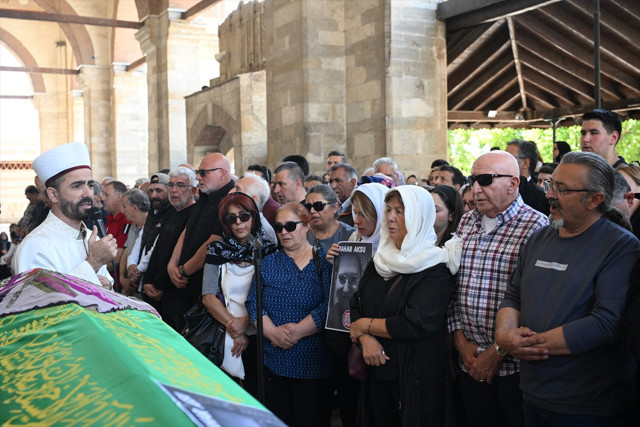 Eski eşinin öldürdüğü Bahar Aksu Edirne'de toprağa verildi - Resim: 2