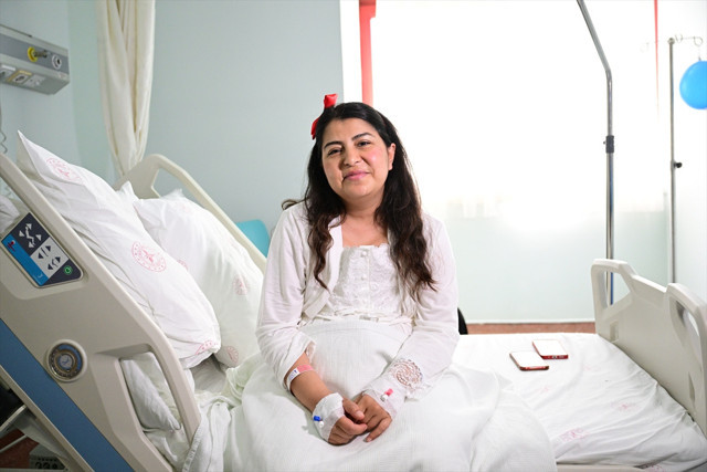 Türkiye'de bir ilk! Doktorların 'riskli' demesine rağmen hayalini gerçekleştirdi - Resim: 0