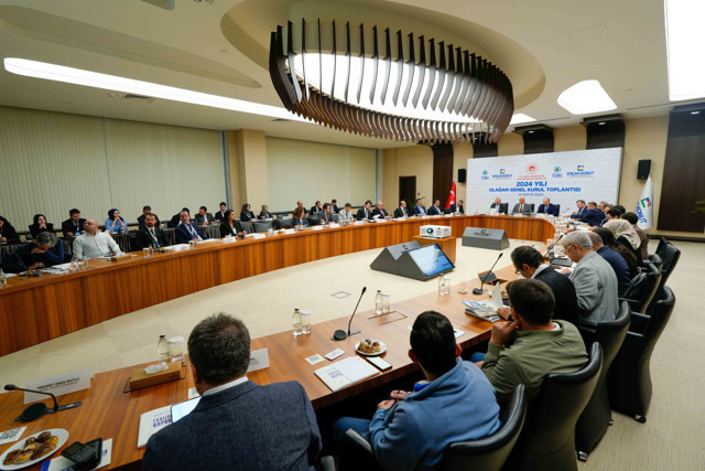 Emlak Konut, 2025'e güçlü başladı! 2025'in ilk çeyreğinde 3.253 milyar TL net kâr, 3.004 bağımsız bölüm satışı - Resim: 0