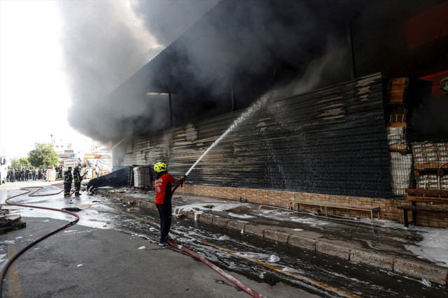 Mersin'de ses ve görüntü sistemleri üretilen fabrikada yangın çıktı - Resim: 3