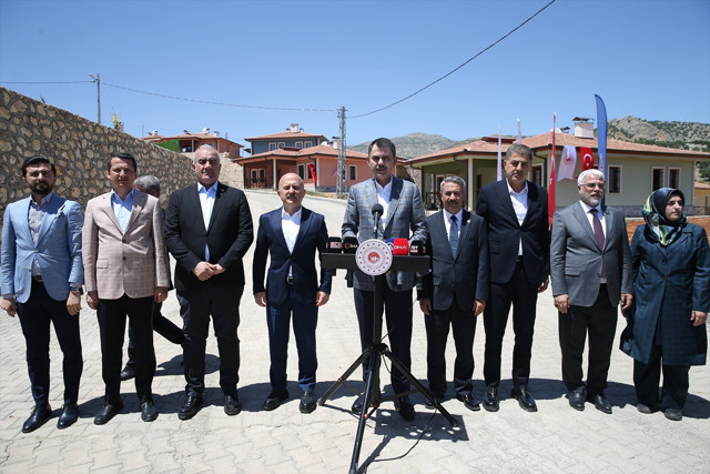 Bakan Murat Kurum Adıyaman'da! Deprem bölgesindeki 250 bininci konutun anahtarı teslim edilecek - Resim: 0