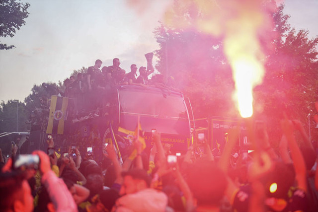 Melih Mahmutoğlu'ndan şampiyonluk kutlamalarında Galatasaray'a gönderme - Resim: 3