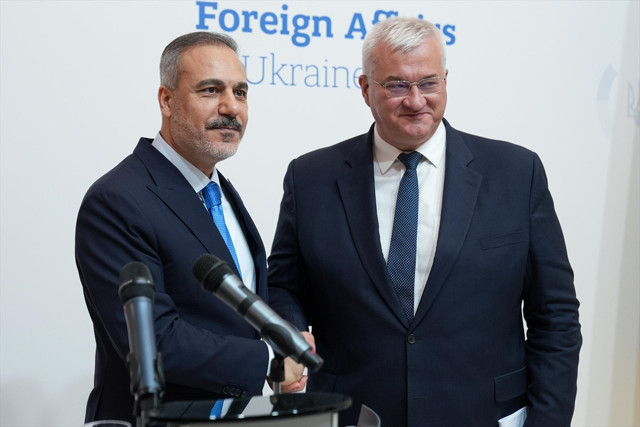 Hakan Fidan'dan Ukrayna'da kritik açıklama! Dört lider Türkiye'de bir araya gelebilir - Resim: 0