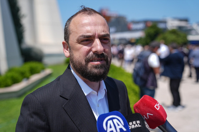 Tiyatro çalışmalarıyla tanınan Hüseyin Goncagül'e veda! Cumhurbaşkanı Erdoğan'ın sınıf arkadaşıydı - Resim: 2