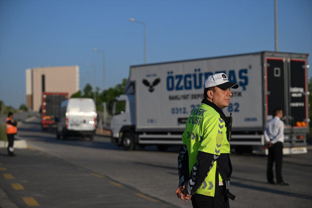 YKS soru kitapçıklarının sınav merkezlerine sevkiyatı başladı - Resim: 1