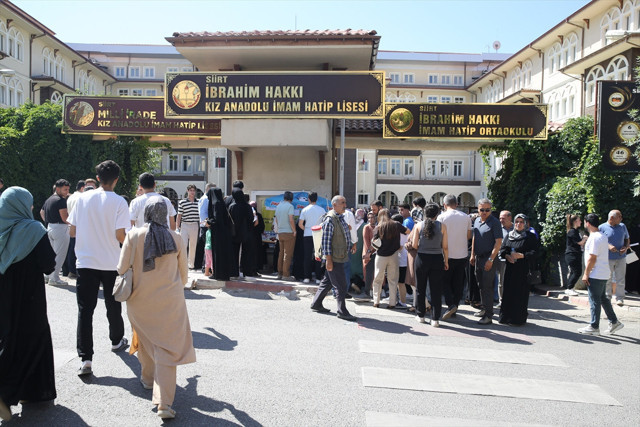 YKS'nin ilk oturumu TYT sona erdi - Resim: 2