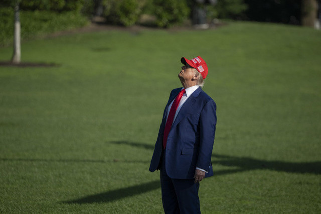 ABD, İran'ın nükleer tesislerini vurdu! Trump: "Tam kapasiteli bir bomba attık" - Resim: 0