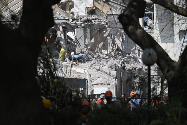 İran'dan misilleme! Hayfa ve Tel Aviv'de büyük patlamalar yaşanıyor - Resim: 1