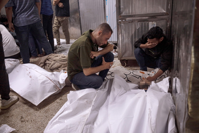 Gazze'de ölü sayısı yükseldi! İsrail ordusu yine yardım bekleyenlere saldırdı - Resim: 3