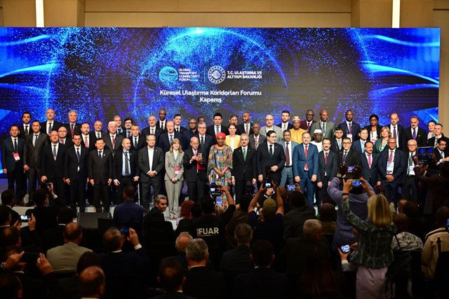 Bakan Uraloğlu, "Küresel Ulaştırma Koridorları Forumu"nun çıktılarını açıkladı - Resim: 0