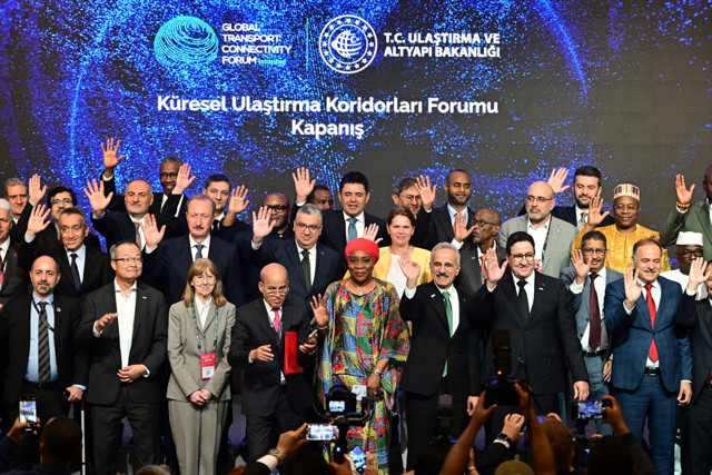 Bakan Uraloğlu, "Küresel Ulaştırma Koridorları Forumu"nun çıktılarını açıkladı - Resim: 1