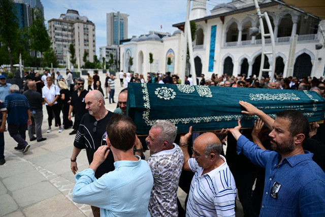 Vefat eden spor spikeri Sabri Ugan için TSYD'de tören düzenlendi - Resim: 4