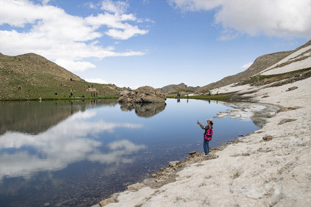Tunceli dağlarının zirvesindeki Buyer Gölü doğaseverlerin rotası oldu - Resim: 0