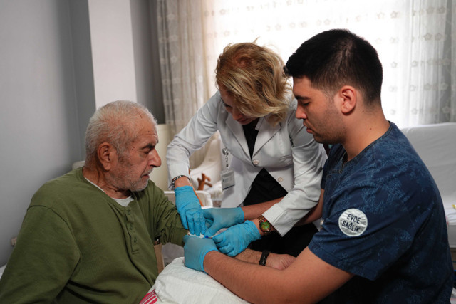 Medipol'den hastane konforunda evde sağlık hizmeti - Resim: 1