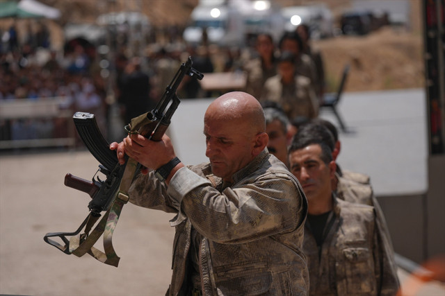 AK Parti'den terör örgütü PKK'nın silah bırakmasıyla ilgili ilk açıklama geldi - Resim: 1