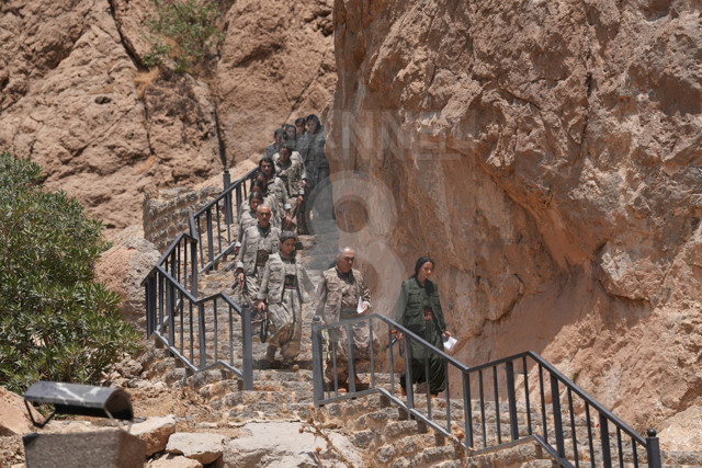 pkk silah bırakma, mağara