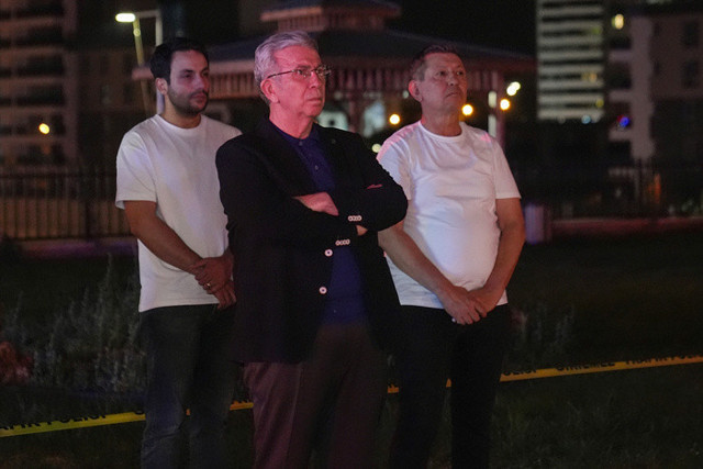 Ankara Çankaya'da 26 katlı binada çıkan yangında 1'i bebek 3 kişi öldü - Resim: 4