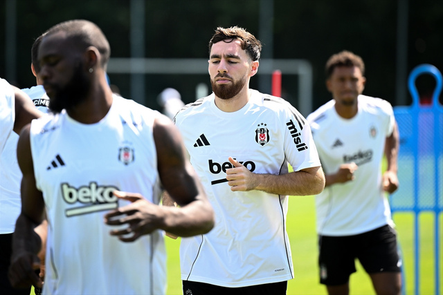Orkun Kökçü, Beşiktaş formasıyla ilk idmanına çıktı - Resim: 0