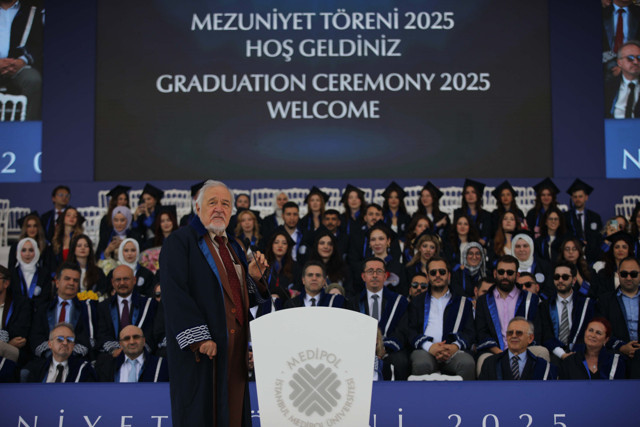 Medipol mezuniyetine İlber Ortaylı'nın sözleri damga vurdu - Resim: 1