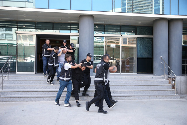 Bursa'da "Çetkinler" suç örgütü çökertildi - Resim: 0