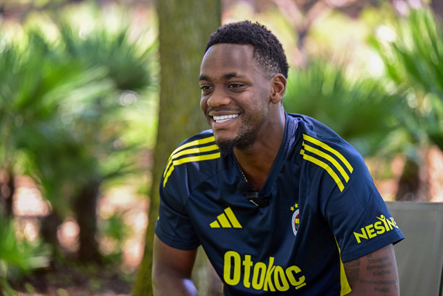 Fenerbahçe'nin yeni transferi Jhon Duran Osimhen sorusunu böyle yanıtladı - Resim: 1