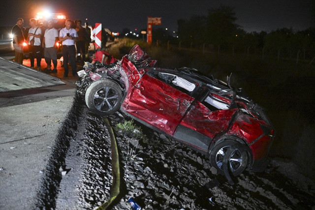 Ankara'daki feci kazada 3 kişi hayatını kaybetti - Resim: 0