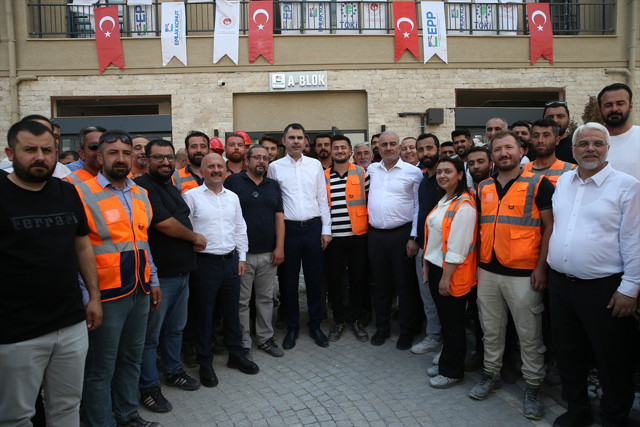 Bakan Kurum, Adıyaman'da konuştu: Deprem bölgesinde devlet çalıştı, millet kazandı - Resim: 1