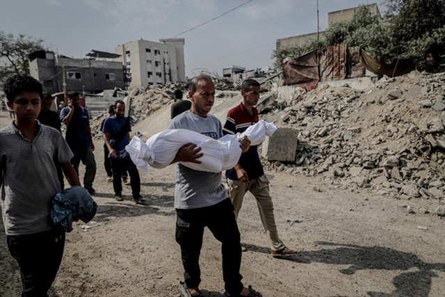 Gazze'de dayanılmaz görüntü Son 24 saatte 5 kişi daha açlıktan hayatını kaybetti - Resim: 3
