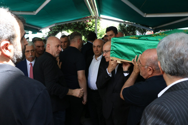 Bakan Şimşek'in vefat eden ağabeyi Nazmi Şimşek Yalova'da toprağa verildi - Resim: 1