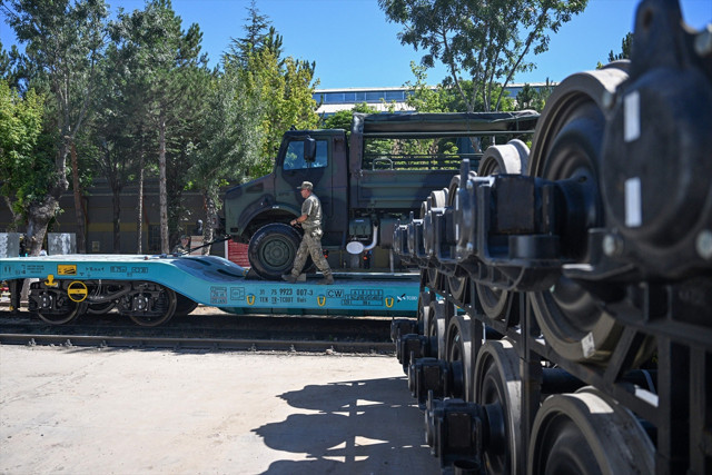 Askeri Tank Taşıma Vagonları teslim edildi! Bakan Uraloğlu: Türkiye dünya piyasalarına mührünü vurdu - Resim: 4