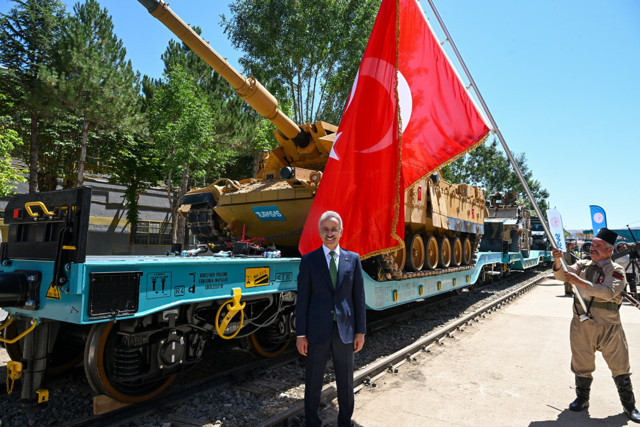 Askeri Tank Taşıma Vagonları teslim edildi! Bakan Uraloğlu: Türkiye dünya piyasalarına mührünü vurdu - Resim: 2