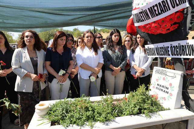 Tam 1 yıl oldu! Narin Güran kabri başında anıldı - Resim: 2
