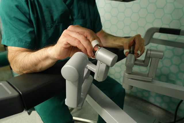 Robotik cerrahi kansere neşter, sinirlere kalkan oluyor! Ameliyatlarda yeni dönem - Resim: 1