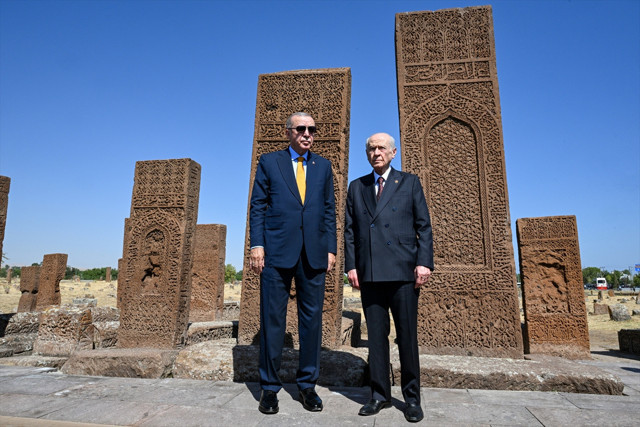 Cumhurbaşkanı Erdoğan MHP lideri Devlet Bahçeli ile görüştü! - Resim: 2