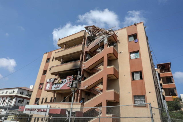 İletişim Başkanı Duran'dan, Nasır Hastanesi'ni bombalayan İsrail'e tepki - Resim: 0