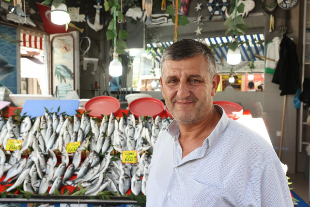 Balık sezonunun açılmasıyla tezgahlar doldu! Fiyatlar cep yakıyor - Resim: 1