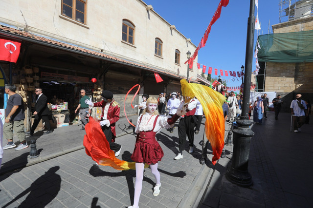 Gastronomi festivali renki açılışıyla başladı! Şehir lezzete, tarihe, kültüre ve sanata doyacak - Resim: 10