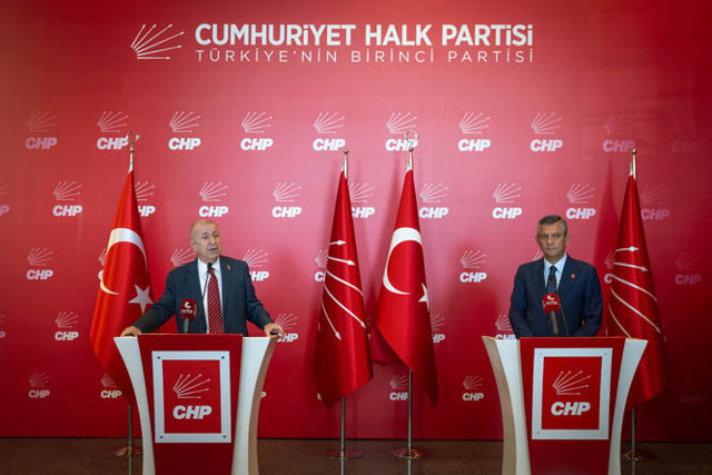 CHP lideri Özgür Özel'den çarpıcı iddia: "Belediye Başkanımızın eşi de yanında olduğu sırada..." - Resim: 0