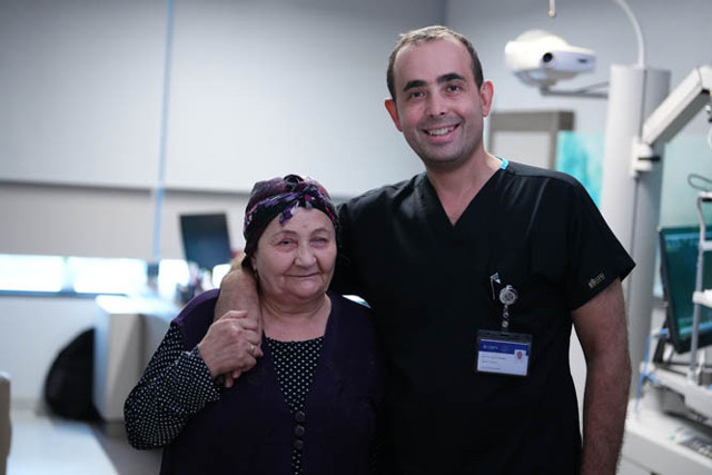 Sisler içinden aydınlığa kavuştu! Hayatı Medipol sayesinde silbaştan değişti - Resim: 1