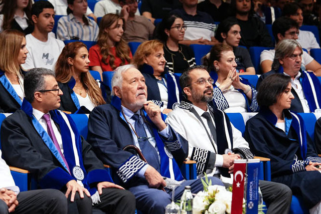 Medipol’de ilk ders Prof. Dr. İlber Ortaylı ile başladı - Resim: 2