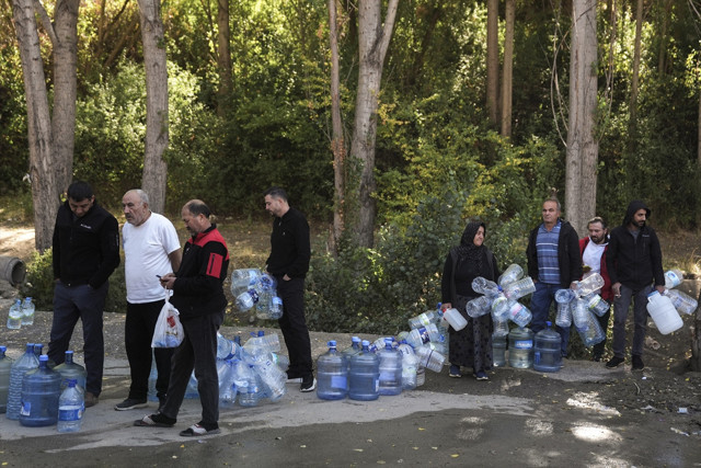 Ankara'da durum fena! Bidonu kapan çeşmeye koştu 'rezil durumdayız' tepkisi - Resim: 1