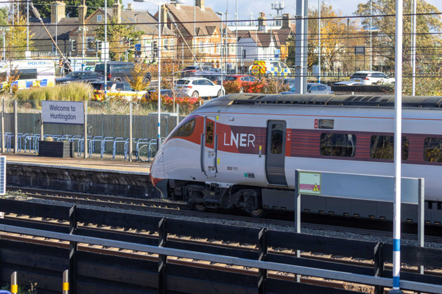 Trende 10 kişi bıçaklandı! Korkunç saldırıda yeni detaylar - Resim: 1