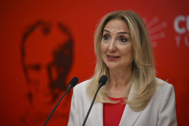 CHP'li Nazlıaka, 20 Kasım Dünya Çocuk Hakları Günü dolayısıyla basın toplantısı düzenledi - Resim: 0